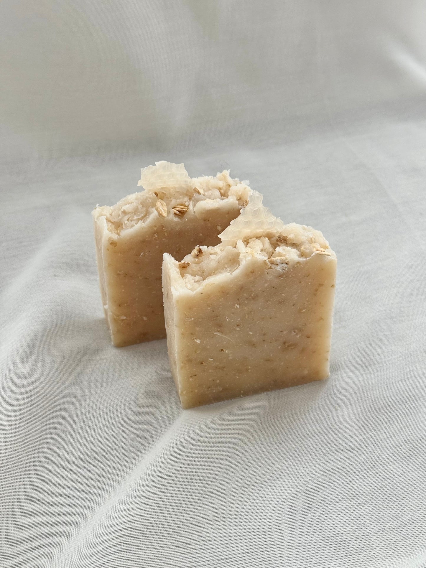 סבון טבעי דבש ושיבולת שועל