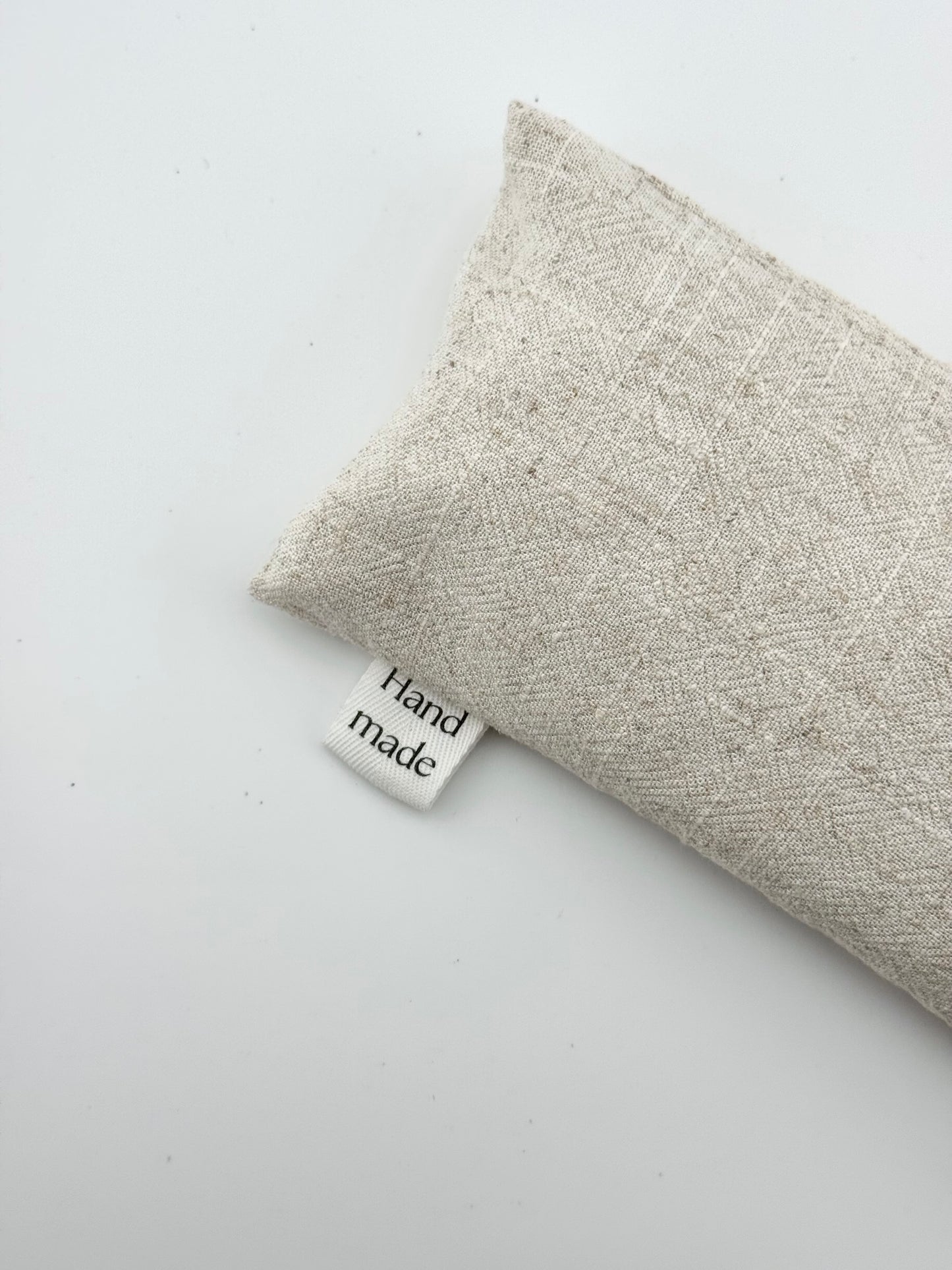 כרית עיניים למדיטציה עם קריסטלים